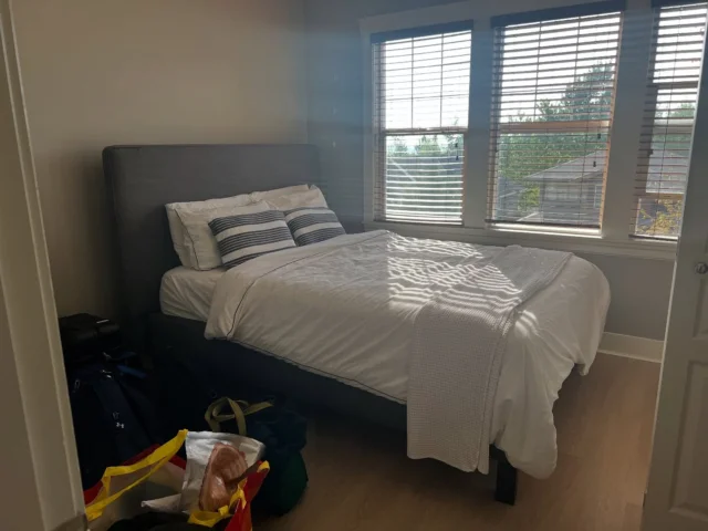 学年の途中ですが🏫

Kei君が新しいホストファミリー先にお引っ越し📦📦

リフレッシュスタートして、残りのセメスター期間頑張りましょ👍🏻

#カナダ
#カナダ生活 
#留学に行こう
#留学行きたい
#ホストファミリー
#カナダ留学 
#バンクーバー留学
#バンクーバー語学学校
#語学留学
#高校留学
#カナダ高校留学 
#カナダ高校卒業留学
#カナダで高校卒業
#学生がオフィスにいるよ
#高校野球留学
#カレッジ留学
#カナダカレッジ留学
#カナダ野球留学 
#カナダで野球
#スポーツ留学 
#カナダ研修プログラム
#通信制高校 
#ホームステイ生活 
#留学サポートエージェント 
#カナダ現地留学エージェント 
#カナダ現地サポート 
#カナダ留学サポート
#spacecanadainternationalstudies